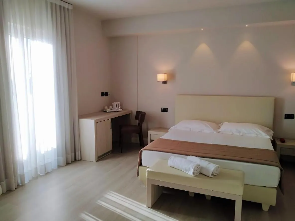 Hotel Villa Barsanti Pietrasanta 3*,  Italy